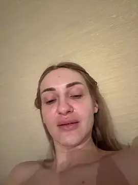 lovencat online show from April 7, 10:22 pm