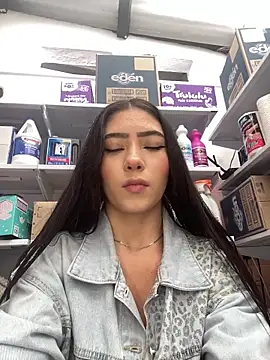 AMBERBUNNY  online show from June 28, 6:36 pm