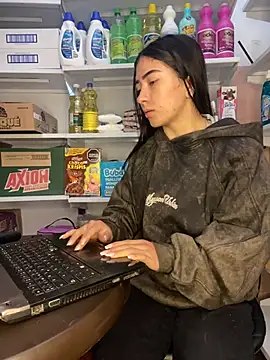 AMBERBUNNY  online show from June 2, 10:59 am