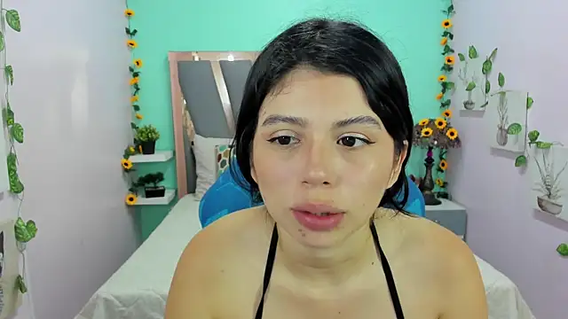 Snapshot of Sophie_Copers chatting on July 10, 7:58 pm Sophie Copers online show from July 10, 7:58 pm