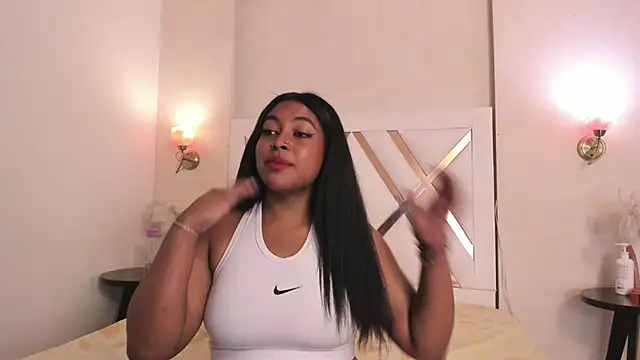 NatashaLuxy online show from June 1, 7:46 pm