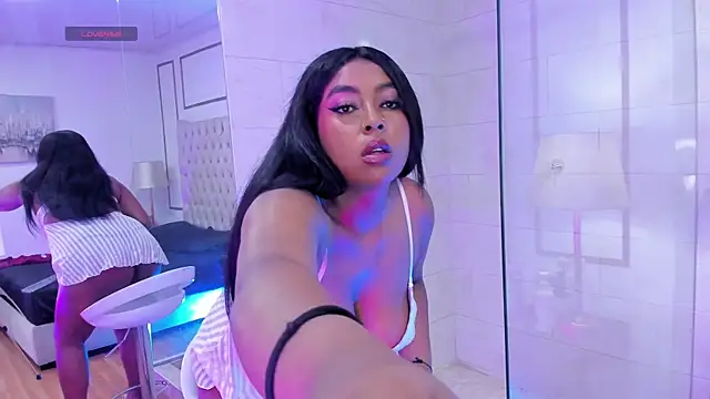 NatashaLuxy online show from May 5, 3:59 pm