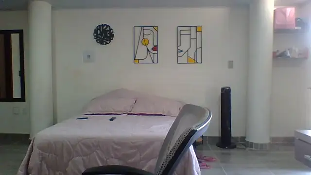 Snapshot of valery_fitt chatting on June 10, 3:24 pm valery fitt online show from June 10, 3:24 pm