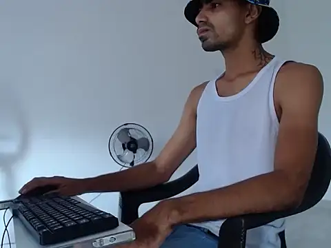 mijoprietosex online show from April 19, 2:51 pm