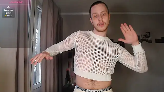 Snapshot of KlausVent chatting on April 9, 4:46 pm KlausVent online show from April 9, 4:46 pm