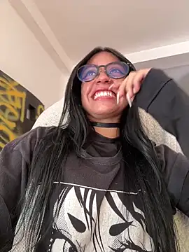 Kattze  online show from April 9, 8:37 pm