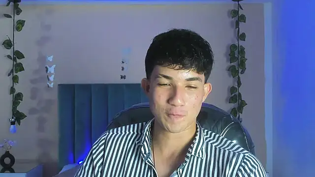 angel of sinn online show from April 17, 3:31 am