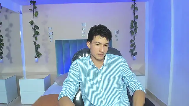 angel of sinn online show from April 15, 4:40 am