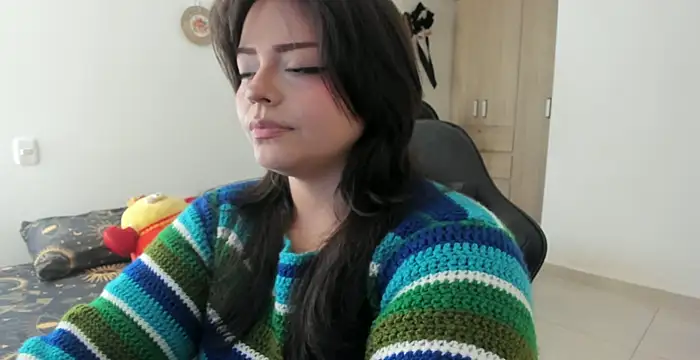  iamrousie  online show from May 13, 2:02 pm