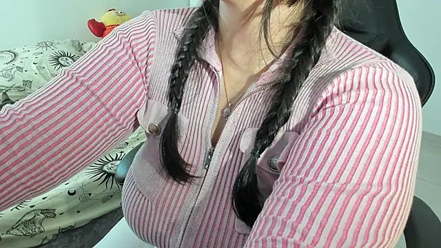  iamrousie  online show from May 28, 4:57 pm
