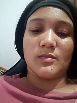 paola daza online show from April 12, 1:42 am