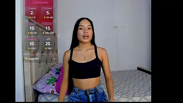 pocahontasbaby  online show from April 10, 12:06 am