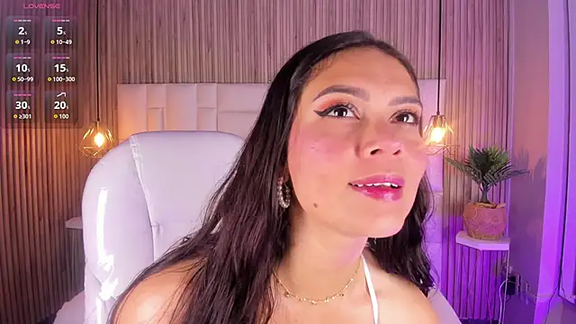 NicolSantos online show from May 30, 11:27 am