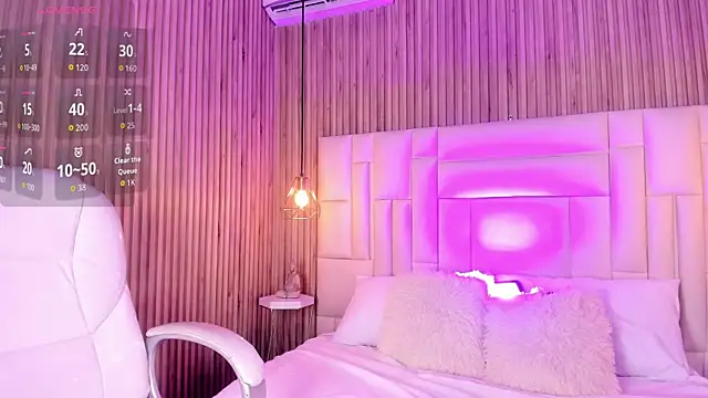 NicolSantos online show from May 12, 11:38 am