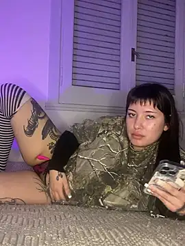 cherryxxox online show from July 1, 4:13 am