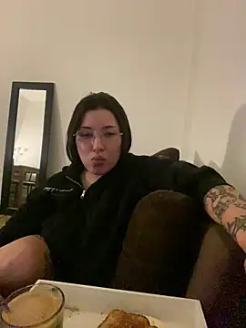 cherryxxox online show from May 1, 9:42 pm