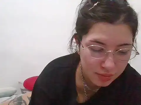 cherryxxox online show from April 23, 6:53 am