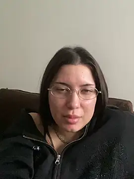 cherryxxox online show from April 18, 7:07 pm