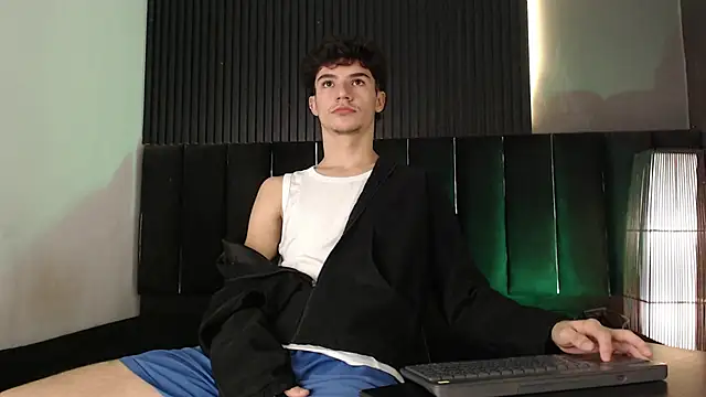 Logan Steel online show from May 24, 4:01 am