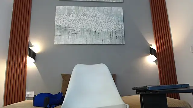 Snapshot of Logan_Steel chatting on May 30, 7:25 am Logan Steel online show from May 30, 7:25 am