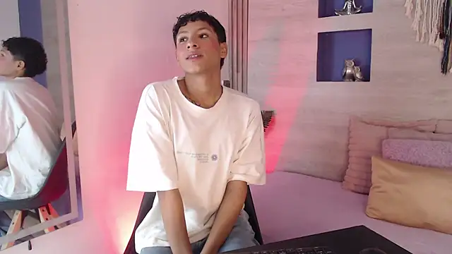 Velvet An online show from May 16, 1:59 am