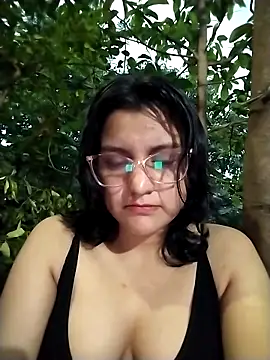sienna elara online show from April 14, 10:42 am