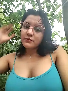 sienna elara online show from April 13, 11:03 am