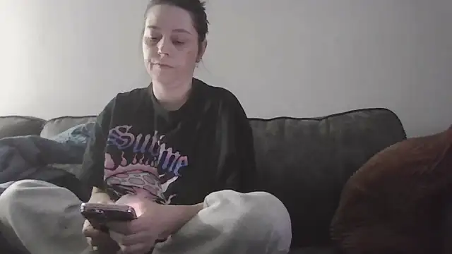 lily1982 online show from May 10, 5:00 am