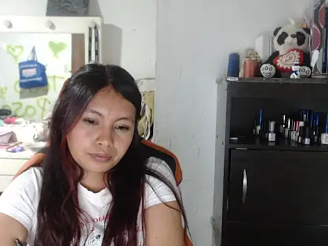 Snapshot of dulcemaria1918 chatting on April 9, 3:52 am dulcemaria1918 online show from April 9, 3:52 am