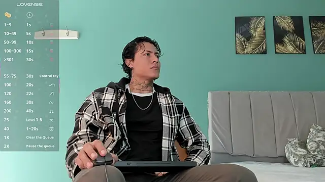 Damian Romanoff online show from May 22, 3:21 pm