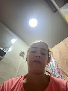 Natigoonzalez online show from May 21, 1:19 pm