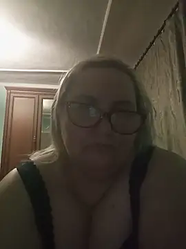 AureliaSky598 online show from May 27, 7:54 pm
