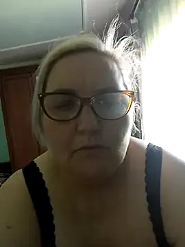 AureliaSky598 online show from May 4, 11:02 am