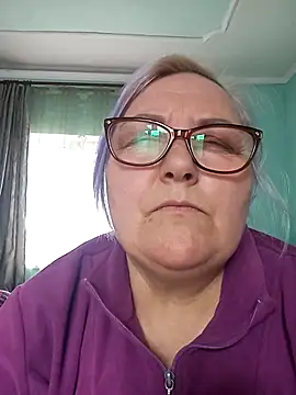 AureliaSky598 online show from April 13, 10:52 am