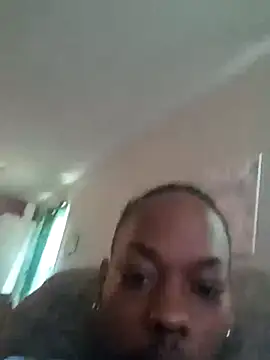 Snapshot of zdaddymm chatting on May 27, 5:31 pm zdaddymm online show from May 27, 5:31 pm