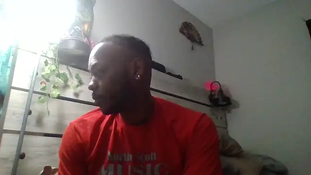 Snapshot of zdaddymm chatting on June 21, 12:33 pm zdaddymm online show from June 21, 12:33 pm