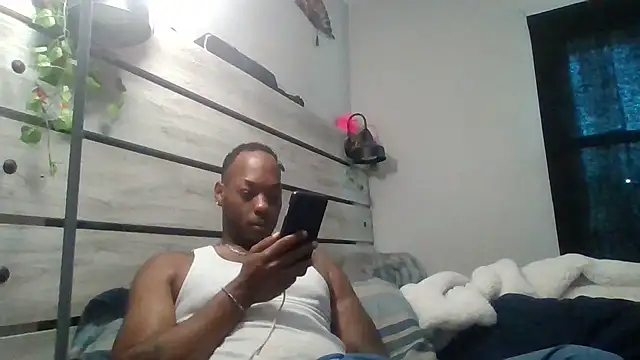 Snapshot of zdaddymm chatting on July 8, 3:13 pm zdaddymm online show from July 8, 3:13 pm