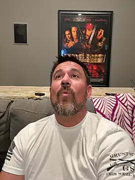 Snapshot of Farrahanddaddy chatting on July 18, 12:36 pm Farrahanddaddy online show from July 18, 12:36 pm