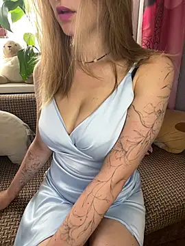 curvycatwow online show from July 9, 11:26 pm