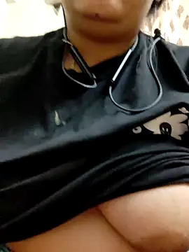 Snapshot of Aysha_69 chatting on June 12, 12:58 pm Aysha 69 online show from June 12, 12:58 pm