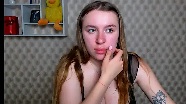 KassiaRayne  online show from June 5, 6:07 am