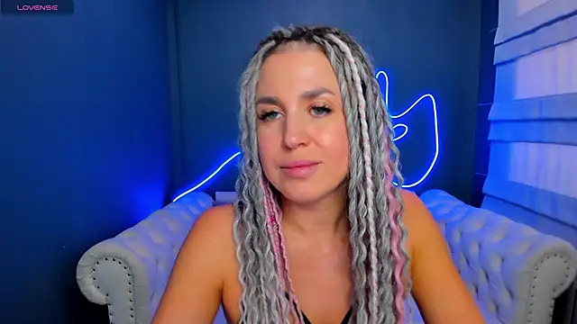 Snapshot of Fire__Dancer chatting on April 9, 6:19 am Fire Dancer online show from April 9, 6:19 am