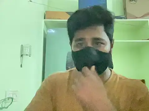 Snapshot of Mee_Baadshah chatting on April 10, 3:30 pm Mee Baadshah online show from April 10, 3:30 pm
