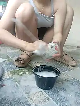 Ninilove 2k online show from April 11, 9:02 am