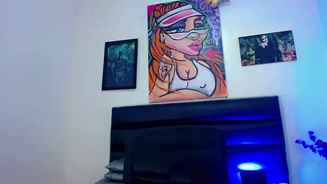 Mia dasilva  online show from June 19, 6:14 pm