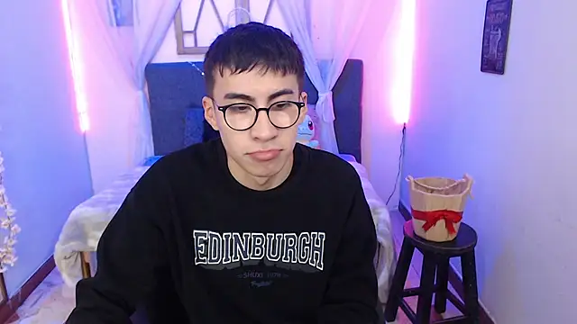 Andy Norton online show from April 17, 3:42 am