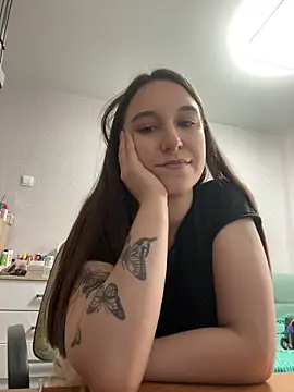 RiannaBrown online show from April 21, 3:13 am