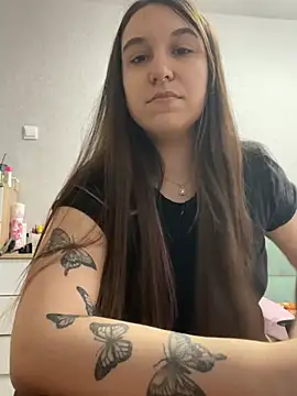 RiannaBrown online show from April 17, 2:58 am