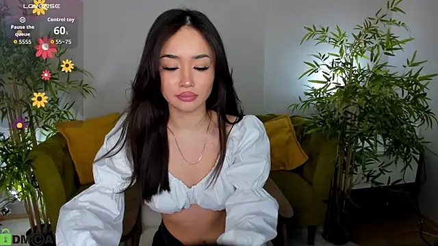 Riddle Lay online show from April 23, 12:29 pm