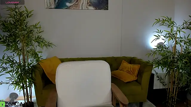 Riddle Lay online show from April 18, 9:55 am